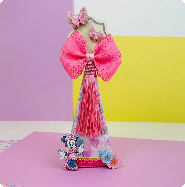 Caixa pirâmide da Minnie com tassel