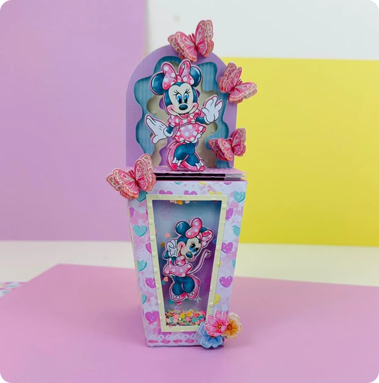 Caixa com visor da Minnie